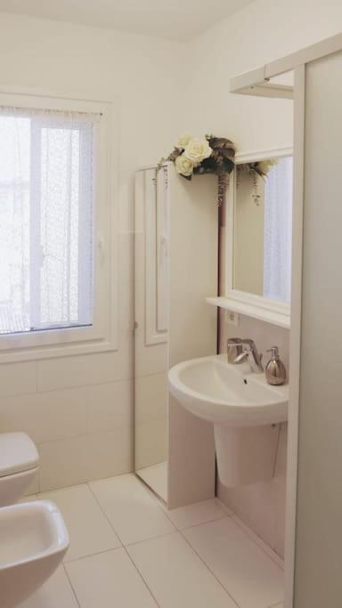 Apartment With Terrace In Chioggia'S Main Square Luaran gambar