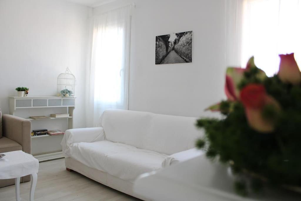 Apartment With Terrace In Chioggia'S Main Square Luaran gambar