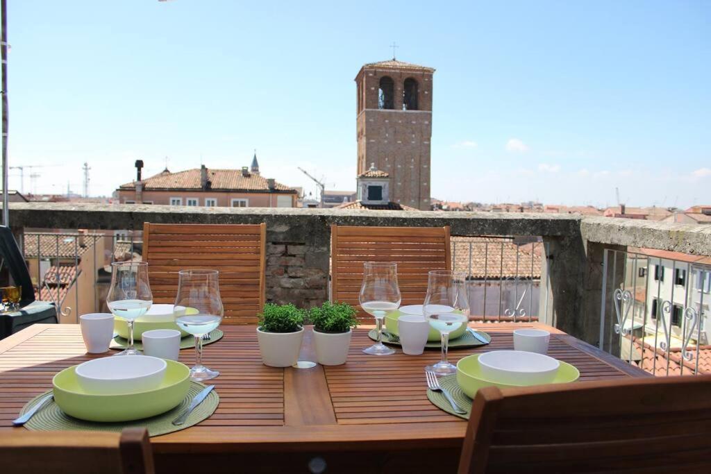 Apartment With Terrace In Chioggia'S Main Square Luaran gambar